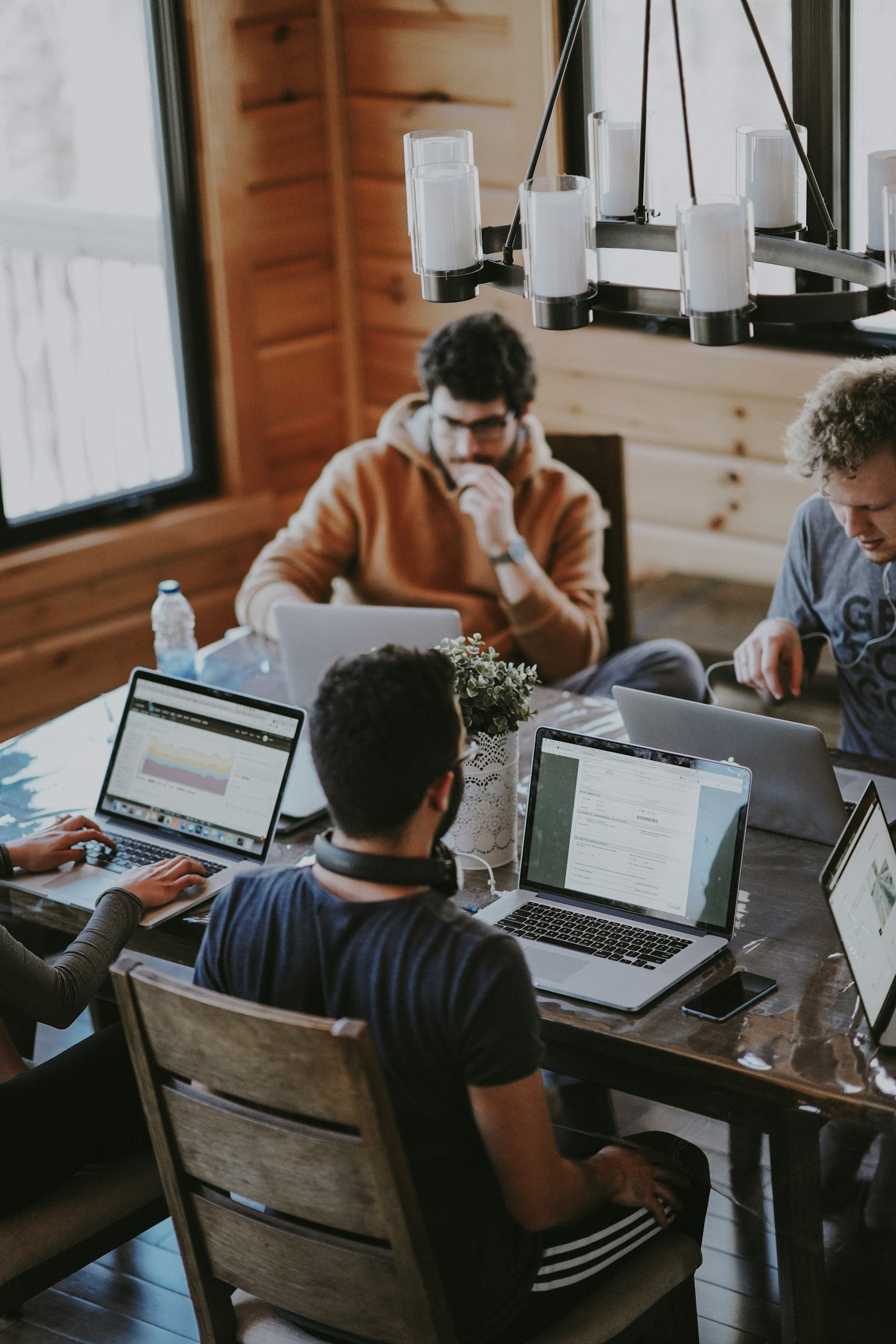 Structured hiring process; evaluation, comparison, and defensible decisions